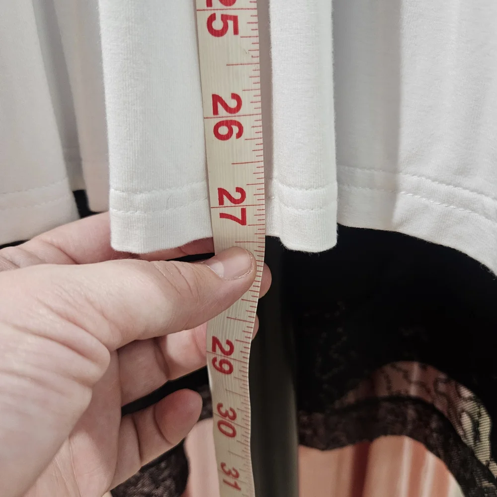 Elegant White Lace Tank Top - Picture 2 of 5